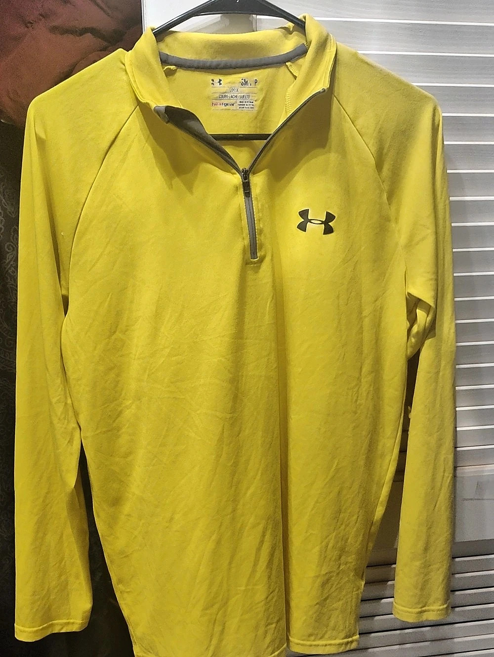 Under Armour Men's Quarter-Zip Yellow Size Small
